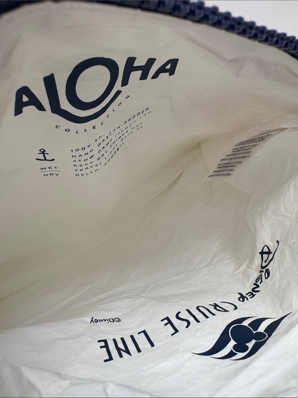 ALOHA Collection x Disney Cruise Line Collab Tropical Zip Pouch 🌺 - Picture 6 of 8